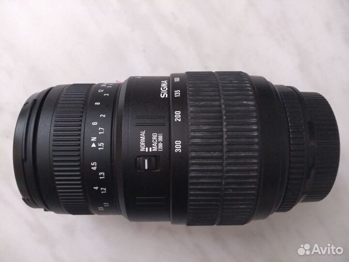 Объектив Sigma 70-300mm для Nikon