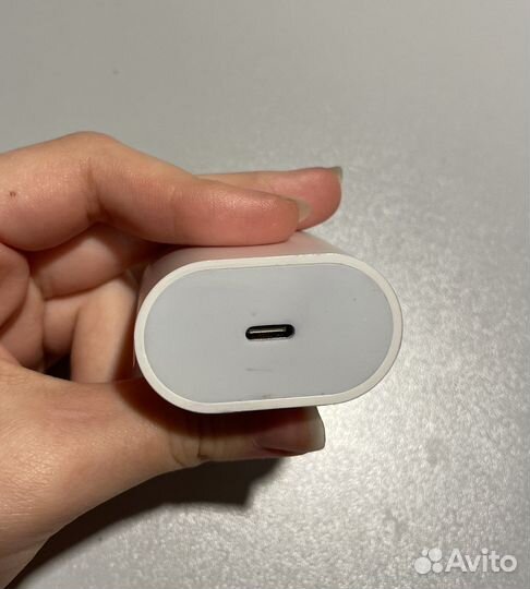 Зарядка для iPhone