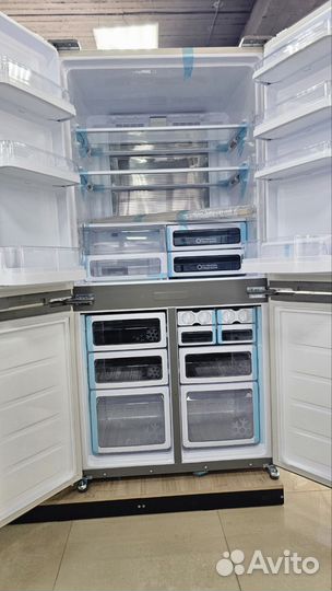 Холодильник многодверный Sharp sjex98FBE бежевый