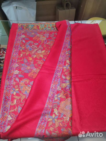 Гималайский палантин (красный)