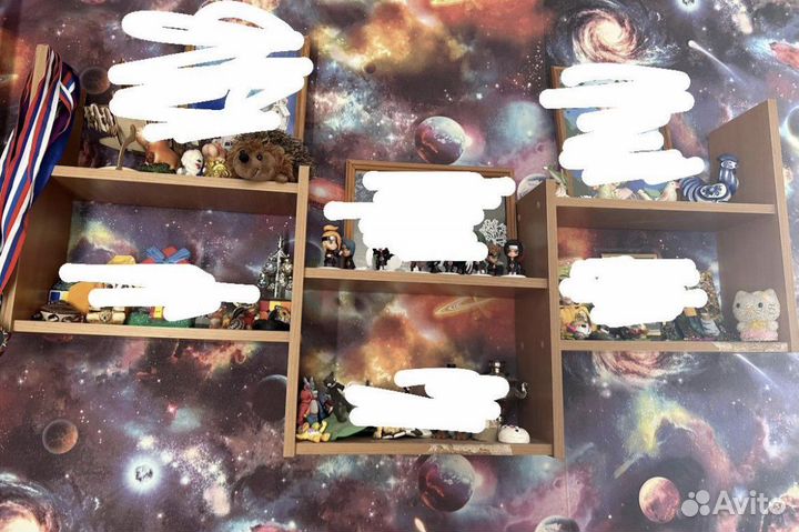 Компьютерный стол и полка