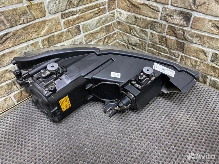 Фара левая Audi A1