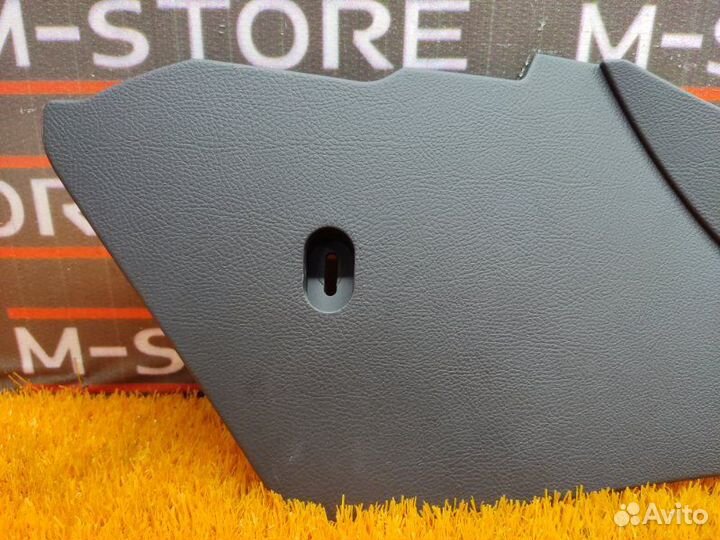 Накладка центральной консоли левая Volkswagen