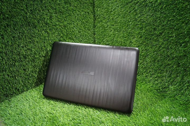 Идеальный и свежий asus 4 ядра + Geforce