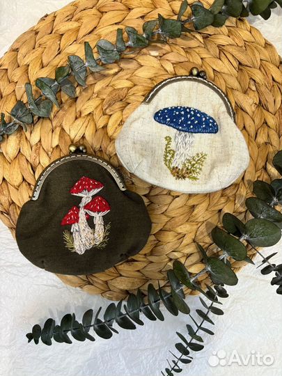 Монетница с вышивкой