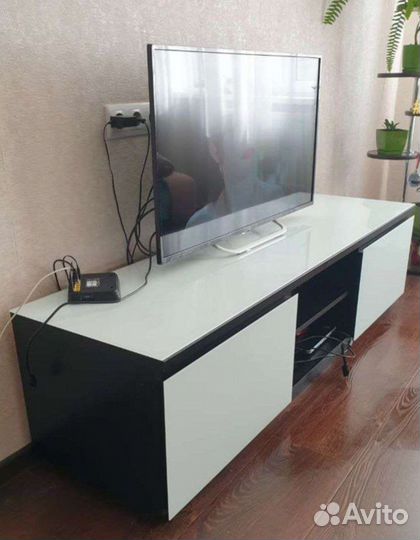 Тумба под тв