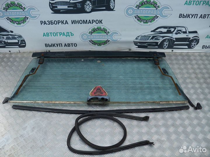 Стекло заднее Nissan Patrol K160 / K260 92г