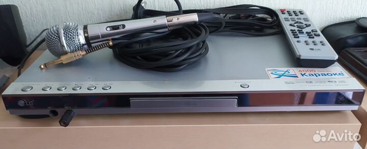 Dvd плеер с караоке LG DKS-5550