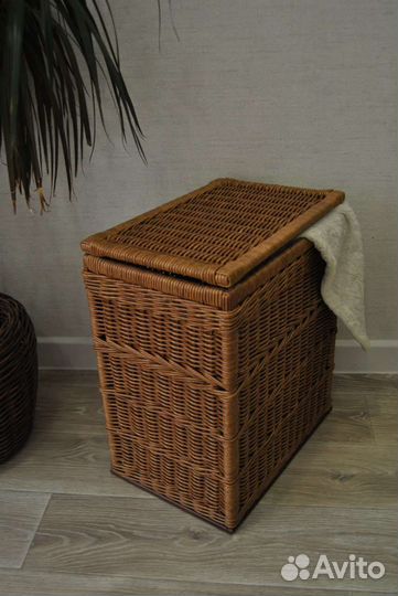 Корзина плетеная с крышкой
