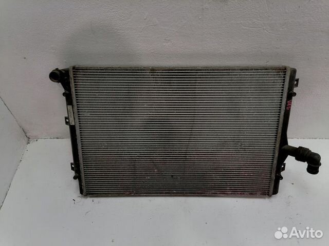 Радиатор двс Volkswagen Passat B7 1.6 TDI 2010