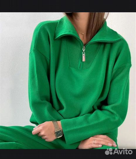 Новый женский трикотажный свитер 48 р