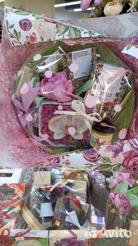 Подарки с чаем, кофе и сладостями