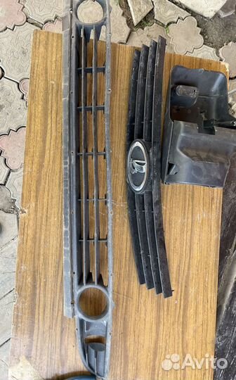 Решетки переднего бампера priora 1