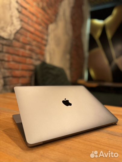 Macbook air 13 2020 m1