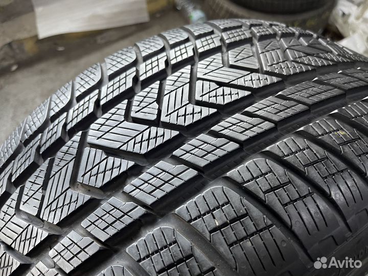 Pirelli Scorpion Winter 275/40 R20 106V
