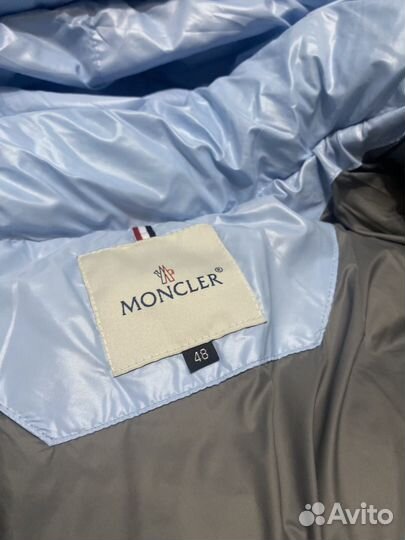 Пуховик moncler голубой