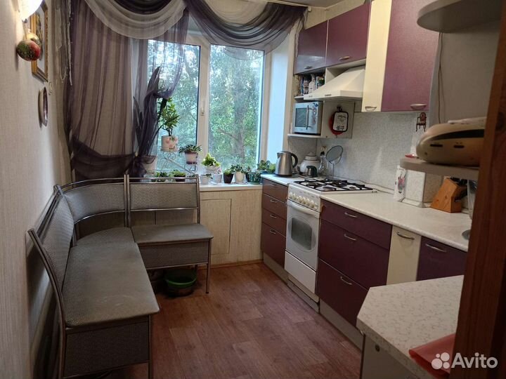 Кухонный гарнитур угловой бу