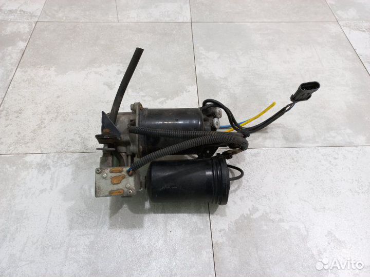 Компрессор пневмоподвески Mercedes V230 W638