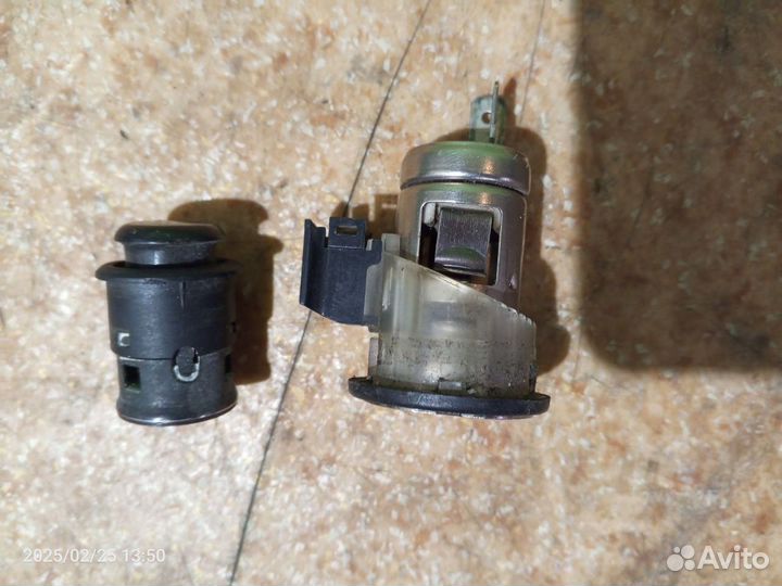 Прикуриватель Nissan Cefiro A32 1994 VQ20