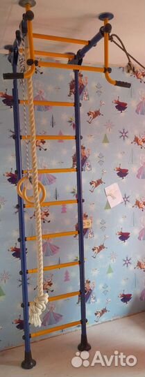 Шведская стенка с турником