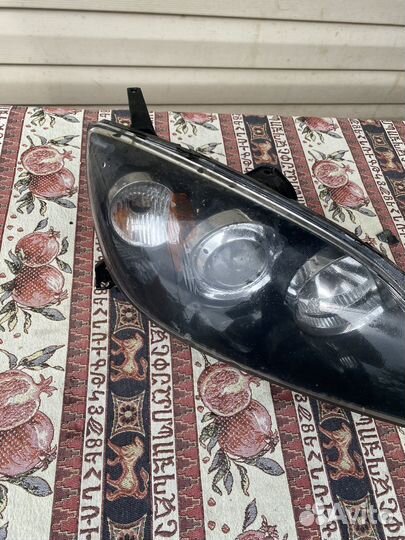 Фара на mazda 3