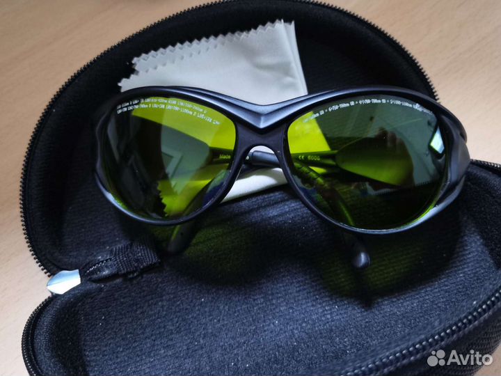 Очки для лазерной эпиляции 180нм - 1100нм