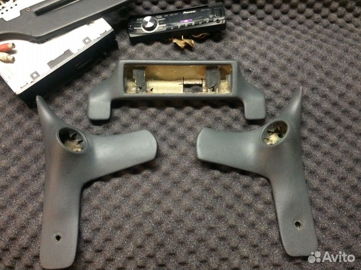 УАЗ хантер с железной панелью. подиумы