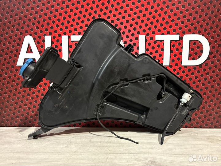 Бачок стеклоомывателя Bmw 5 G30 B57D30A 3.0D 2019