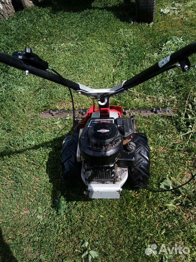 Газонокосилка бензиновая сенокосилка