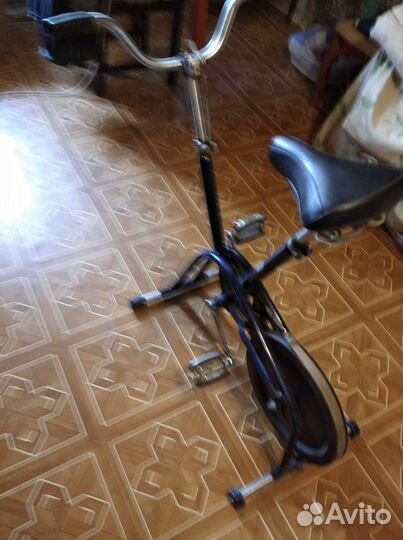 Велотренажер