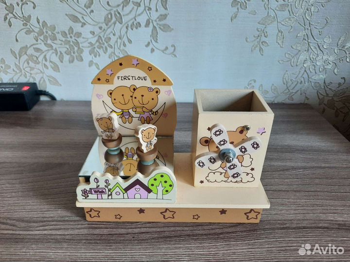 Сувенир музыкальный с движущимися фигурками