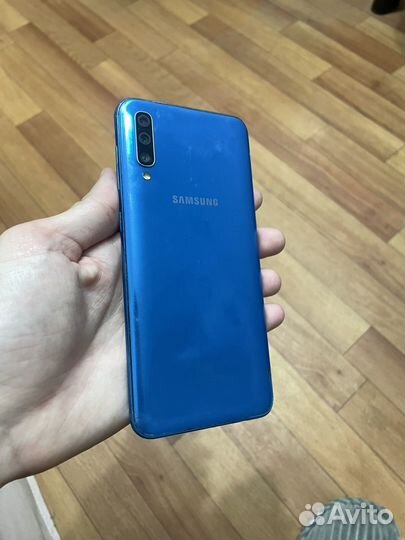 Samsung Galaxy A50, 4/64 ГБ