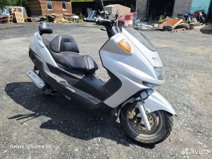 Макси скутер