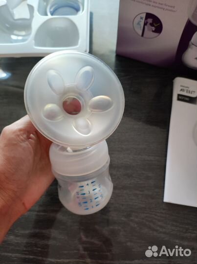 Молокоотсос avent ручной