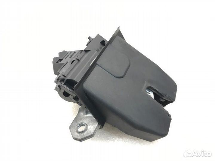Замок крышки багажника Ford Mondeo седан 2.3 2010
