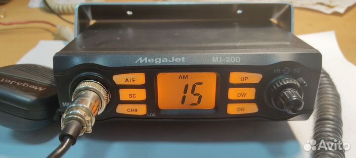 Радиостанция Megajet MJ-200