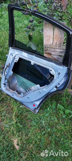 Дверь передняя(задняя) правая