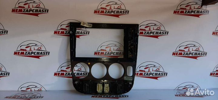 Консоль деревянная на mercedes ml163 дорест