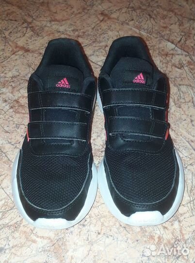 Кроссовки adidas