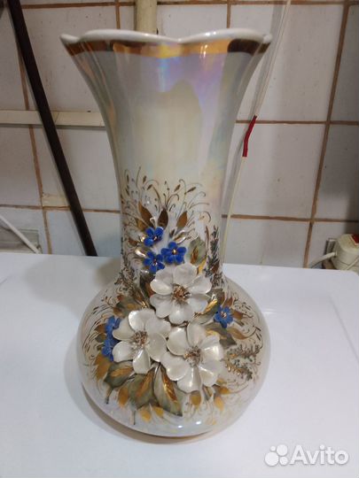 Ваза керамика, перламутр, дерево, глина, алюминий