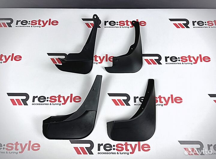 Брызговики Toyota Vitz 90 / Yaris 90