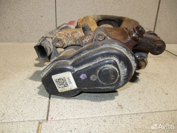 Суппорт задний правый Nissan Qashqai (J11)