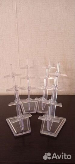 Подставки для очков. Футляр для очков