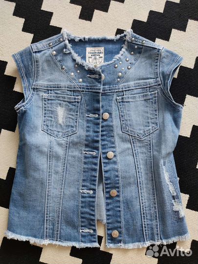 Жилет джинсовый на девочку р.116