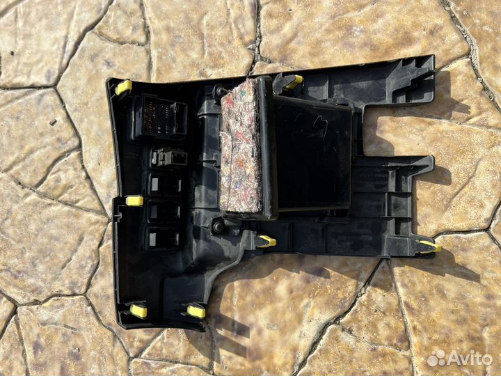 Блок регулировки зеркал и фар corolla 180