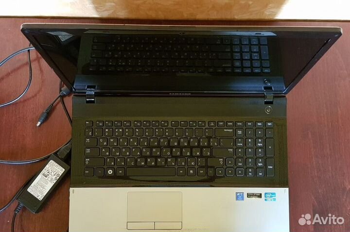 Ноутбук 17,3 FullHD Samsung (i7+16GB+SSD+nVidia)