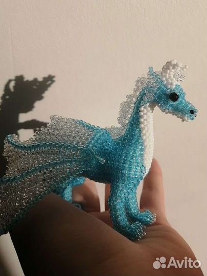 Большой дракон из бисера
