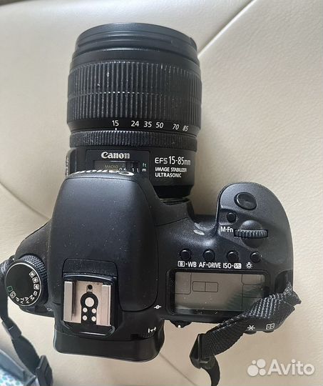Зеркальный фотоаппарат Canon EOS 7 d