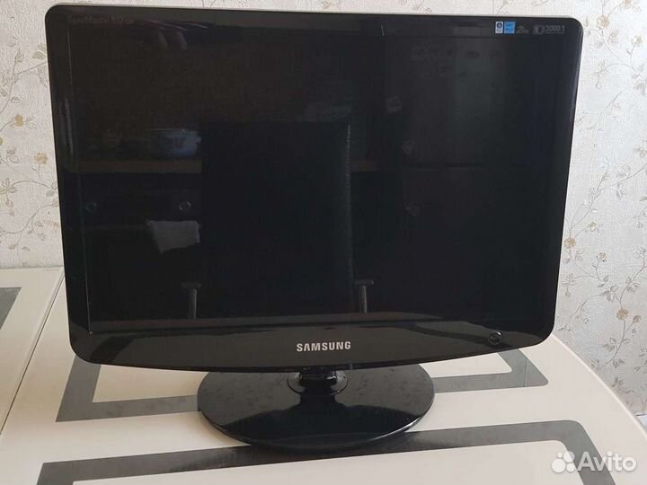 Монитор Samsung