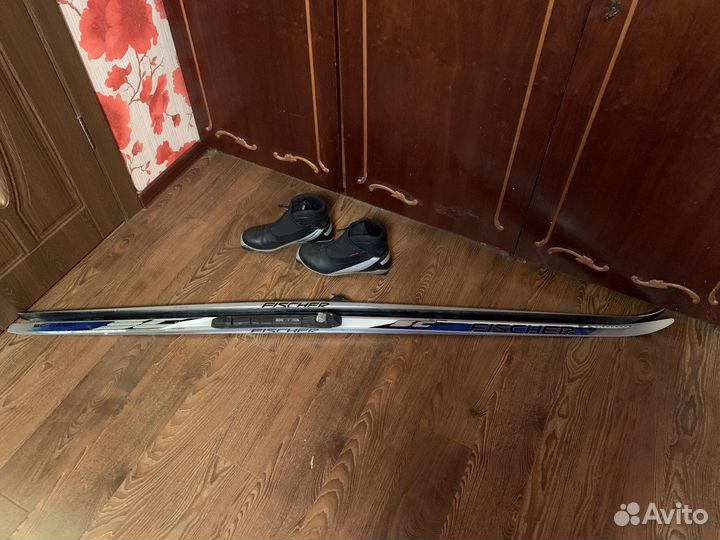 Беговые лыжи Fischer SC Combi, крепления и ботинки